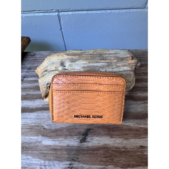 Michael Kors Leather Snake Embossed Compact Wallet With Zip Closure & Card Slots - Picture 1 of 4